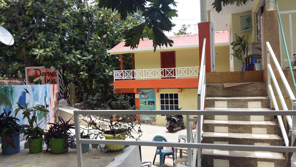 Dermas Inn