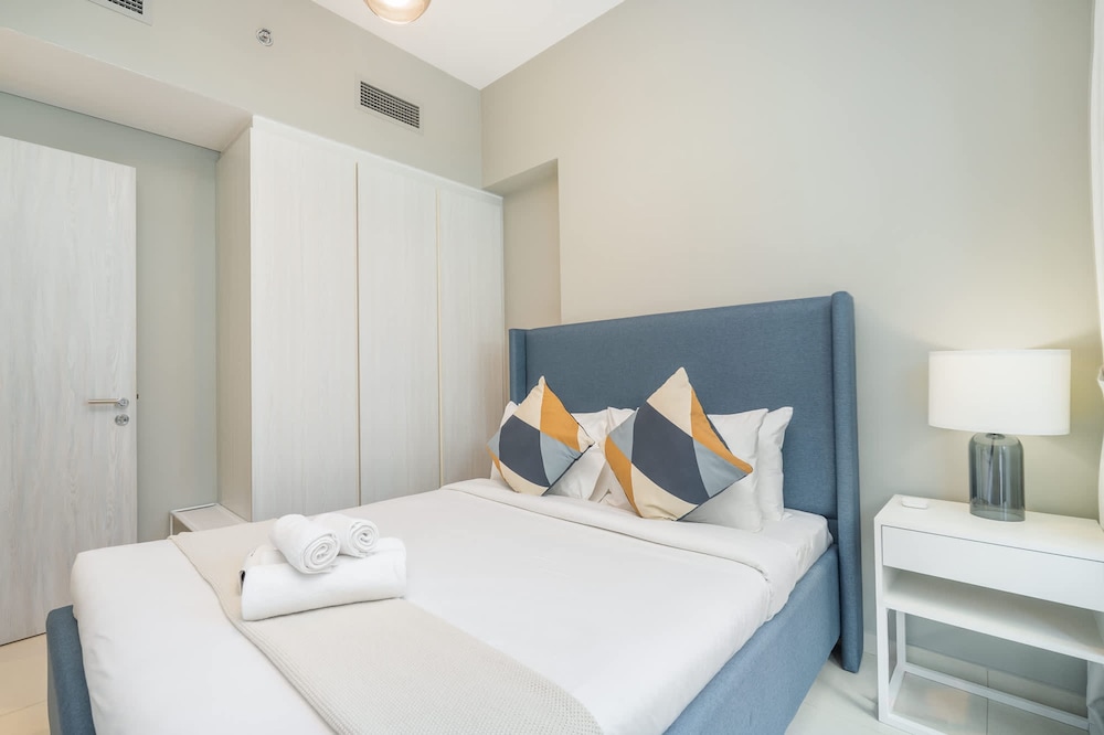 Excellent 1 Bedroom in Zada Tower With Balcony