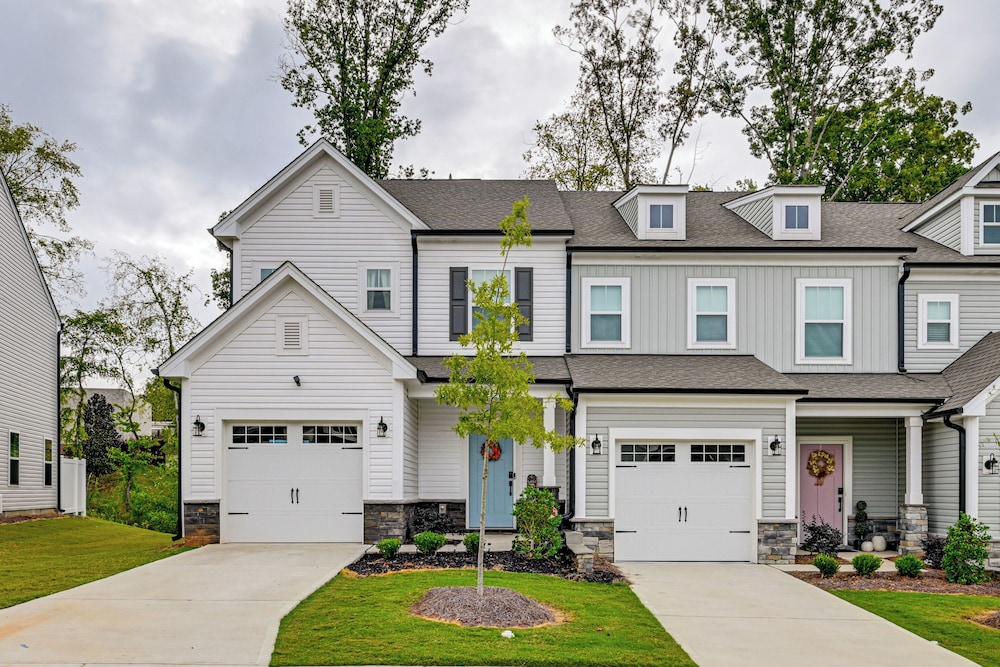 2 Mi to Whitewater Center: Suburban Abode w/ Patio