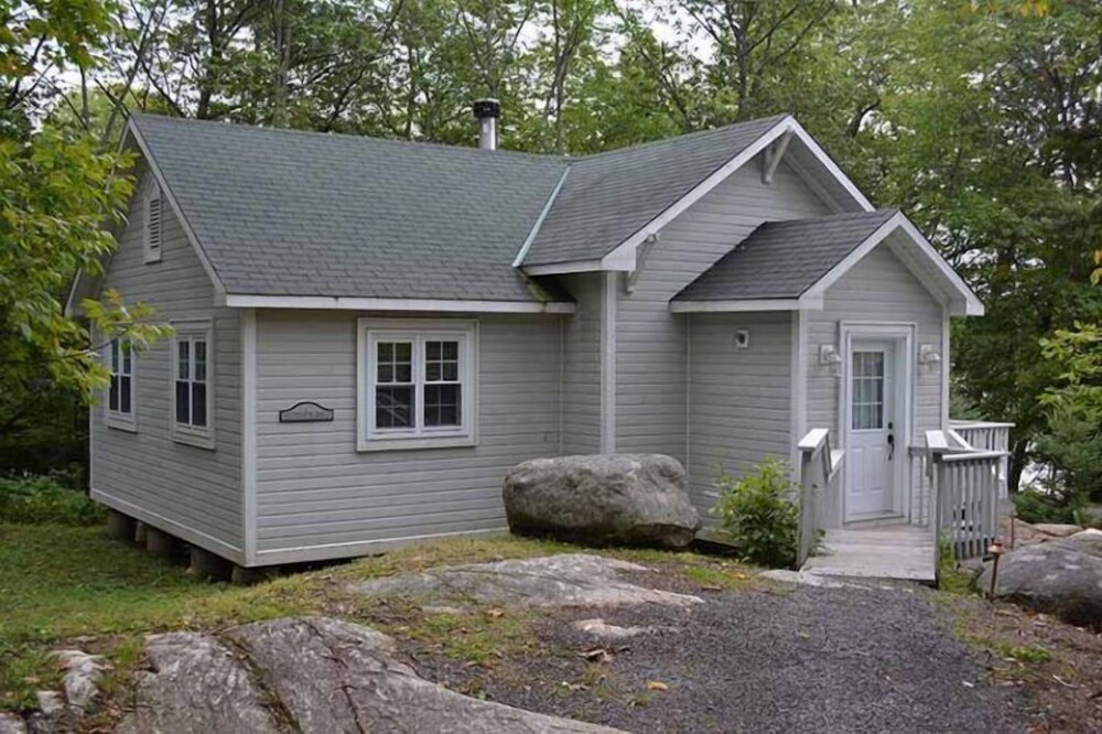 Port Cunnington Lodge