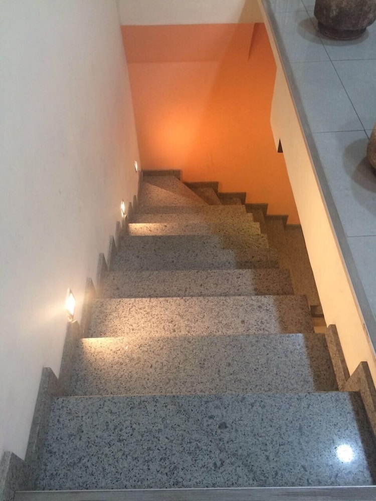 Destiny 1 Hostel