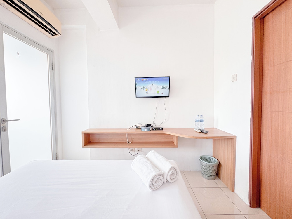 Compact And Restful Studio At Pavilion Permata Apartment