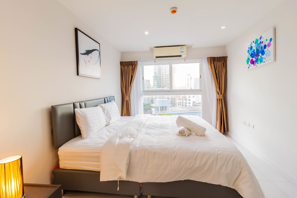 The Place Pratumnak by PSR ASIA