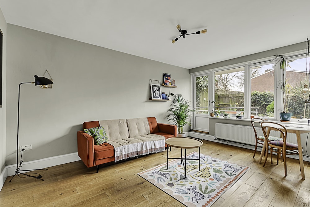 Cosy & Quiet Flat With Garden Close Central London