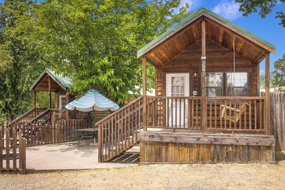 Mendocino Redwoods RV Resort