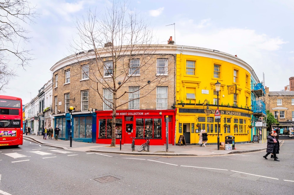 Long Term Stay- Notting Hill by Out of Office Lifestyle