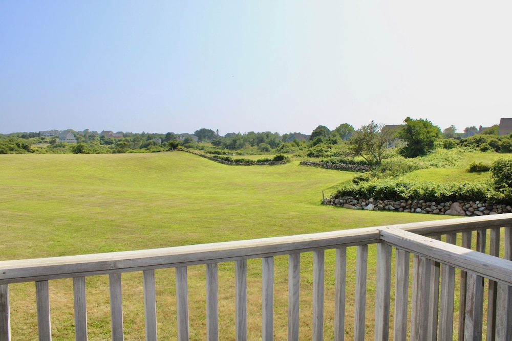 Rose Farm Inn