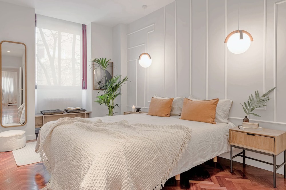 Raja - 2 Bedrooms Apartment in Almagro