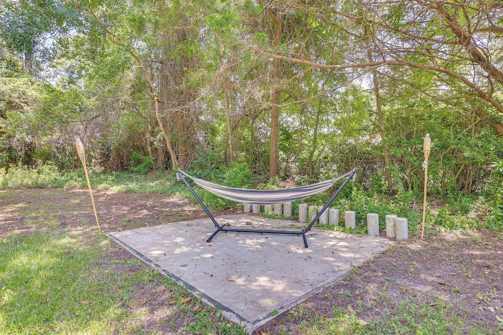 Updated Wilmington Home Near Intracoastal Access