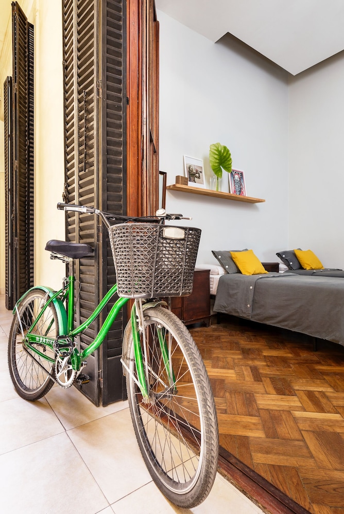 Milhouse Avenue - Hostel