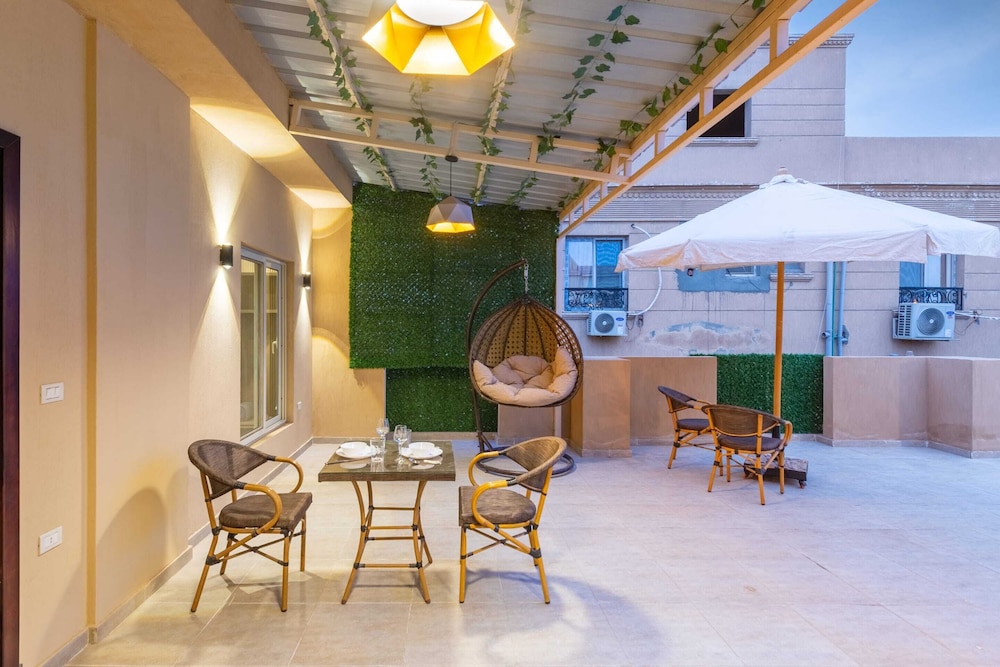 Xuru Stays I The Serene Suite A Rooftop Studio @ New Cairo