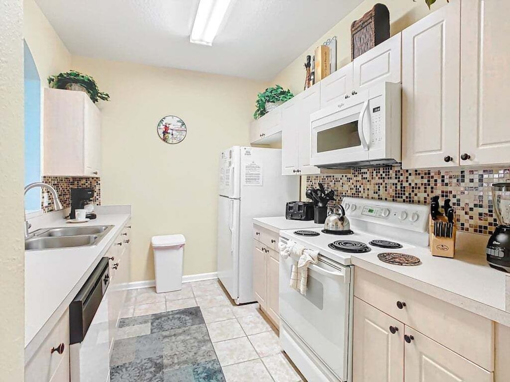 Spacious 3br Condo Near Disney W/ Resort Amenities 3 Bedroom Condo