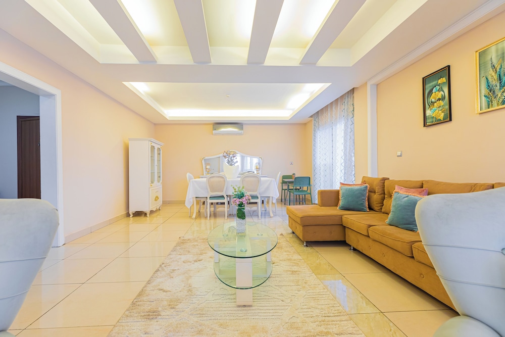 Elite Apartment