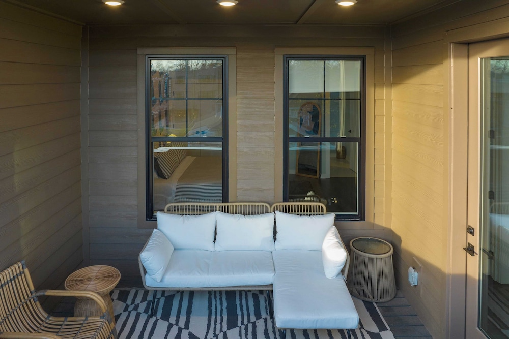 98 Degrees by Avantstay Covered Balcony Lounge Newly Built 4bdr Home