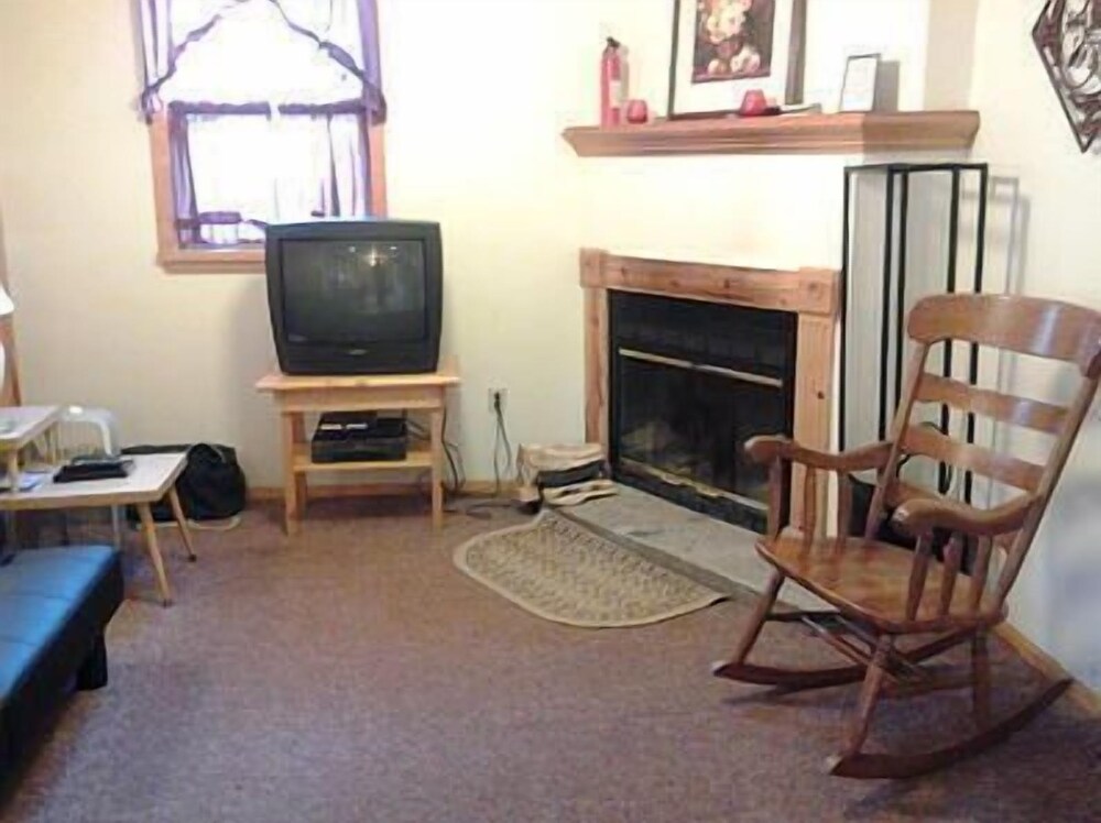Cold Spring Lodge