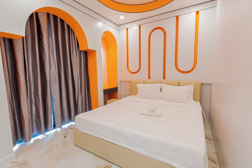 Luxury 3 br La Fleur Villa-Novaworld PT