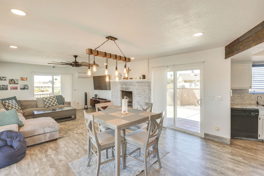 2 Mi to Lake Havasu & Dtwn: Home w/ Game Room!