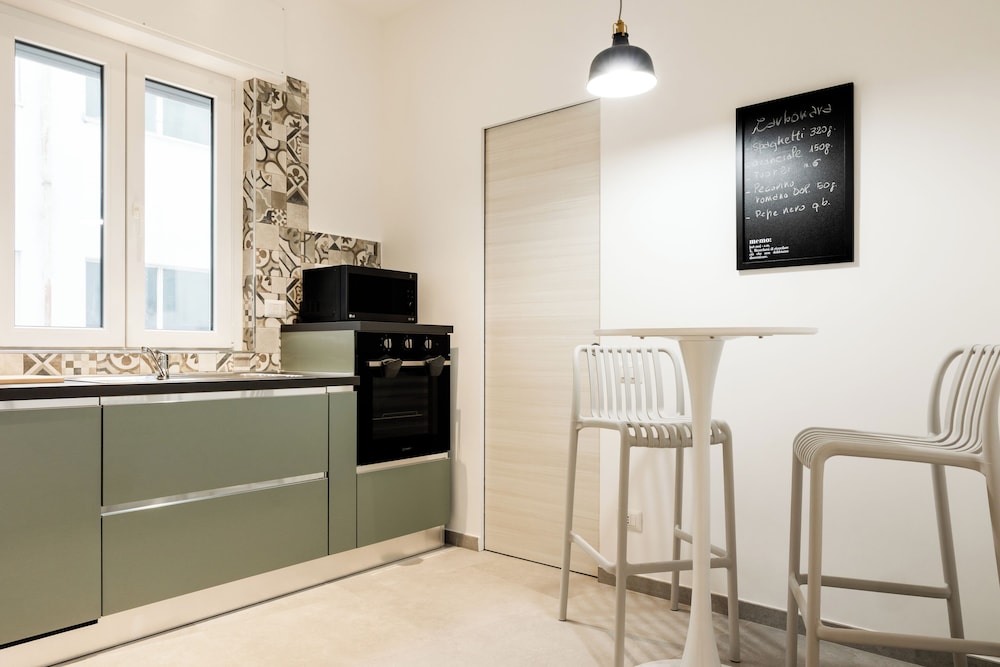 Domus Solis in Rome With 2 Bedrooms and 2 Bathrooms
