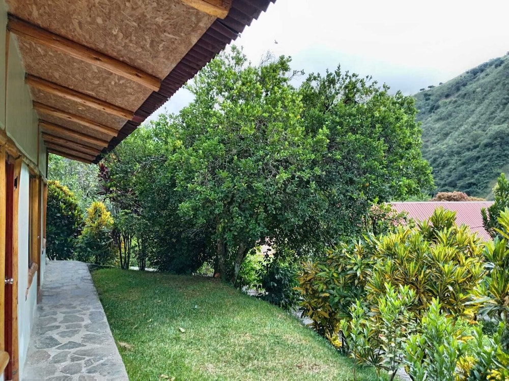 www.ecoterralodge.com