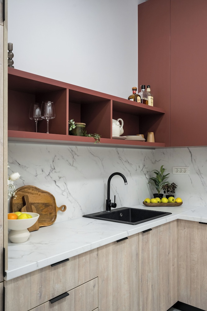 Refined & Spacious 3-Bedroom Flat Near Cismigiu, Balcony with Boulevard Views