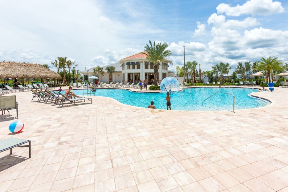 Your 5bdr House w Pool - 4959