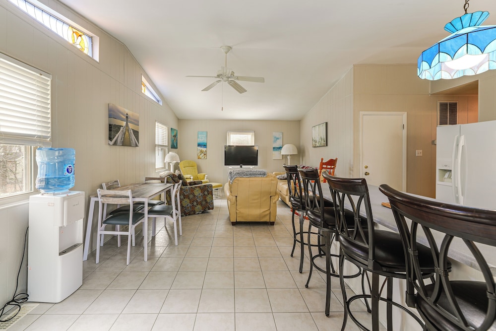 Spacious Family Home: 9 Mi to Ocean City Boardwalk