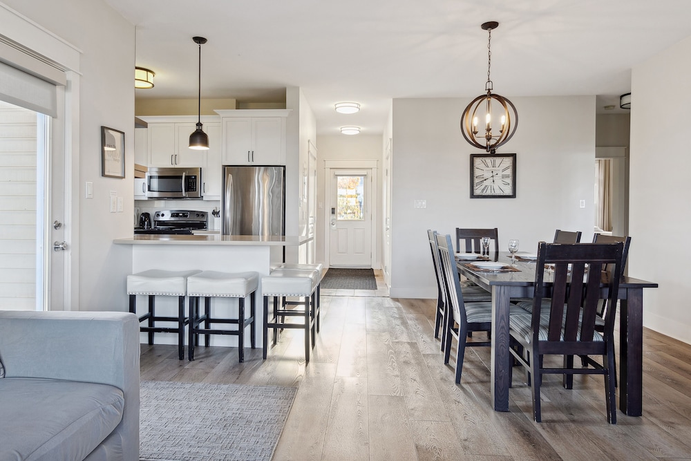 Rivergrass Condos