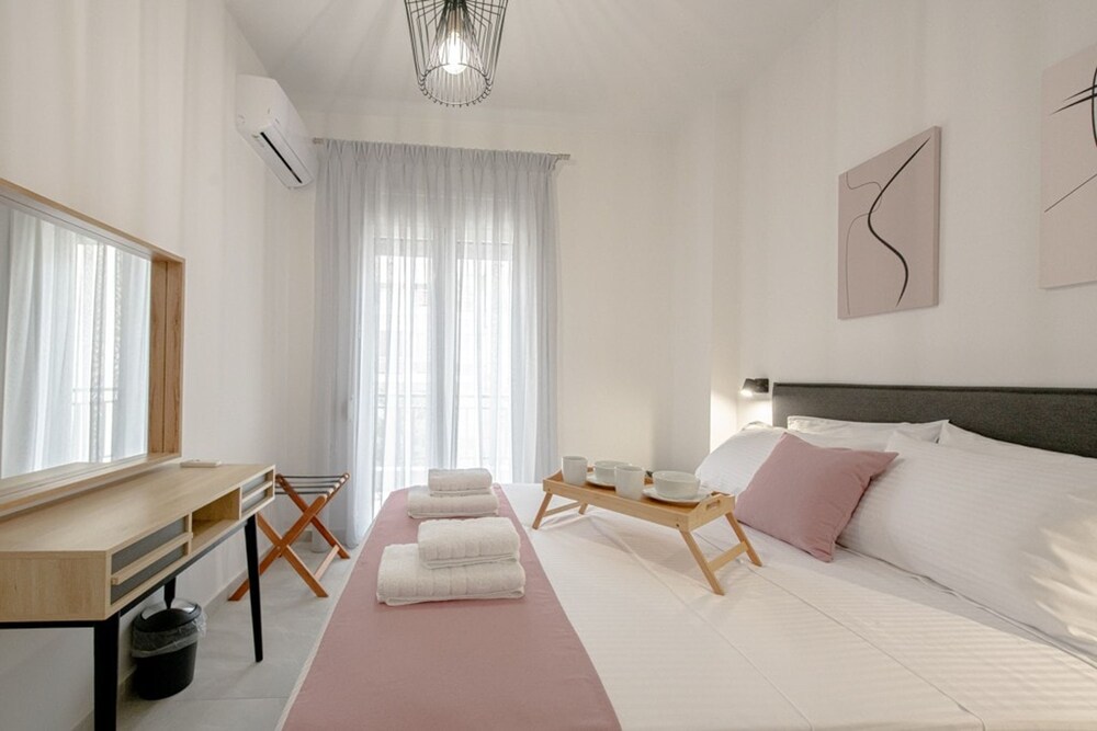 Luxury Chic Retreat Suites