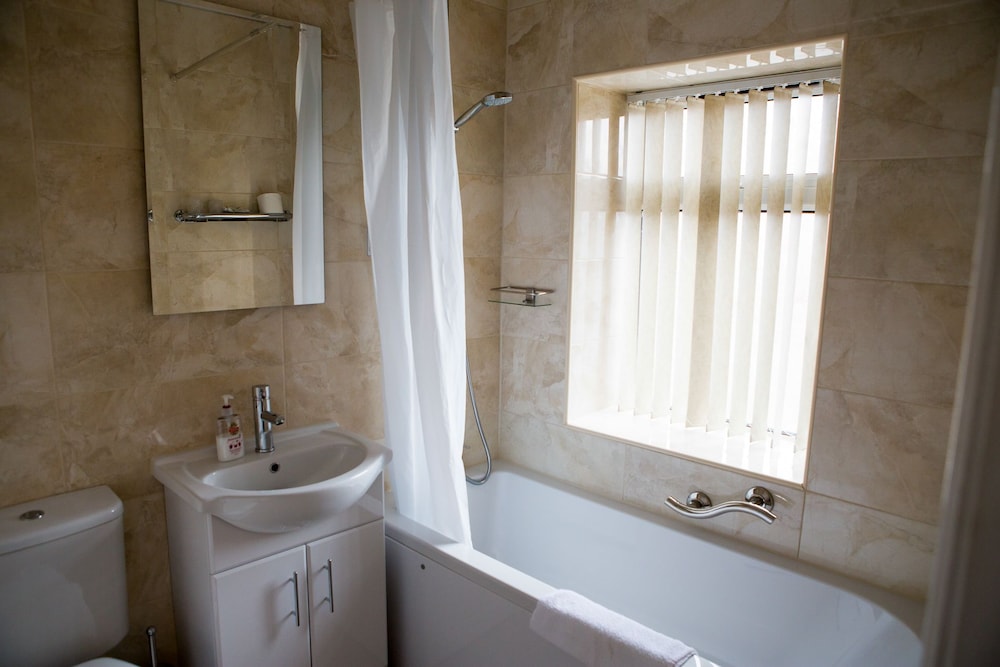 Oak House B&B