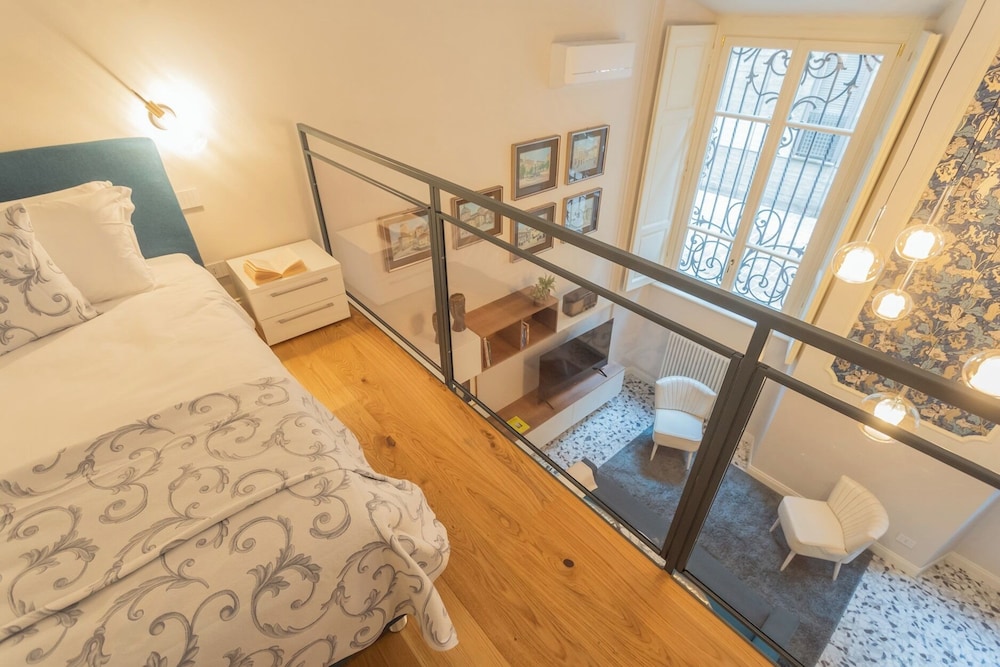 Cinque Giornate 70 Suites by Rent all Como