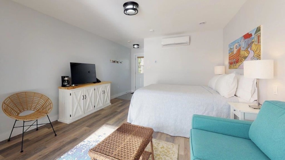 The Quarterdeck Resort