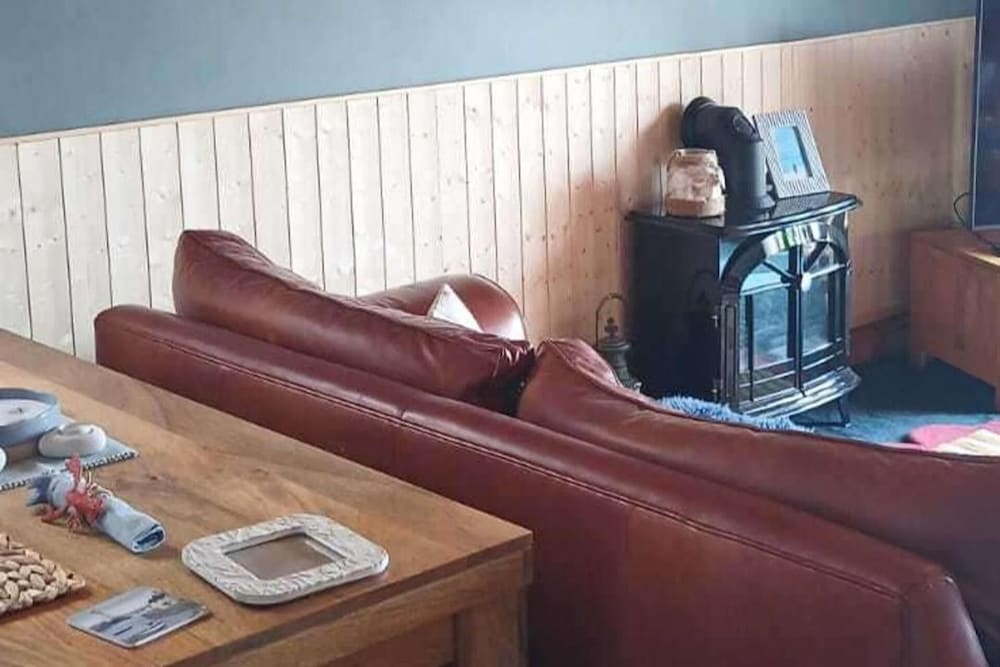 Bayview Cottage Escape in Pendine
