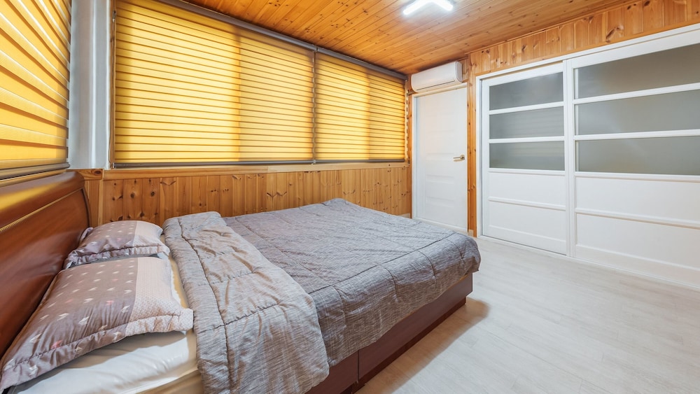 Boryeong The Daecheon Story Pension