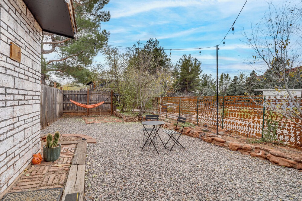 < 2 Mi to Red Rock State Park: Cozy Sedona Cottage
