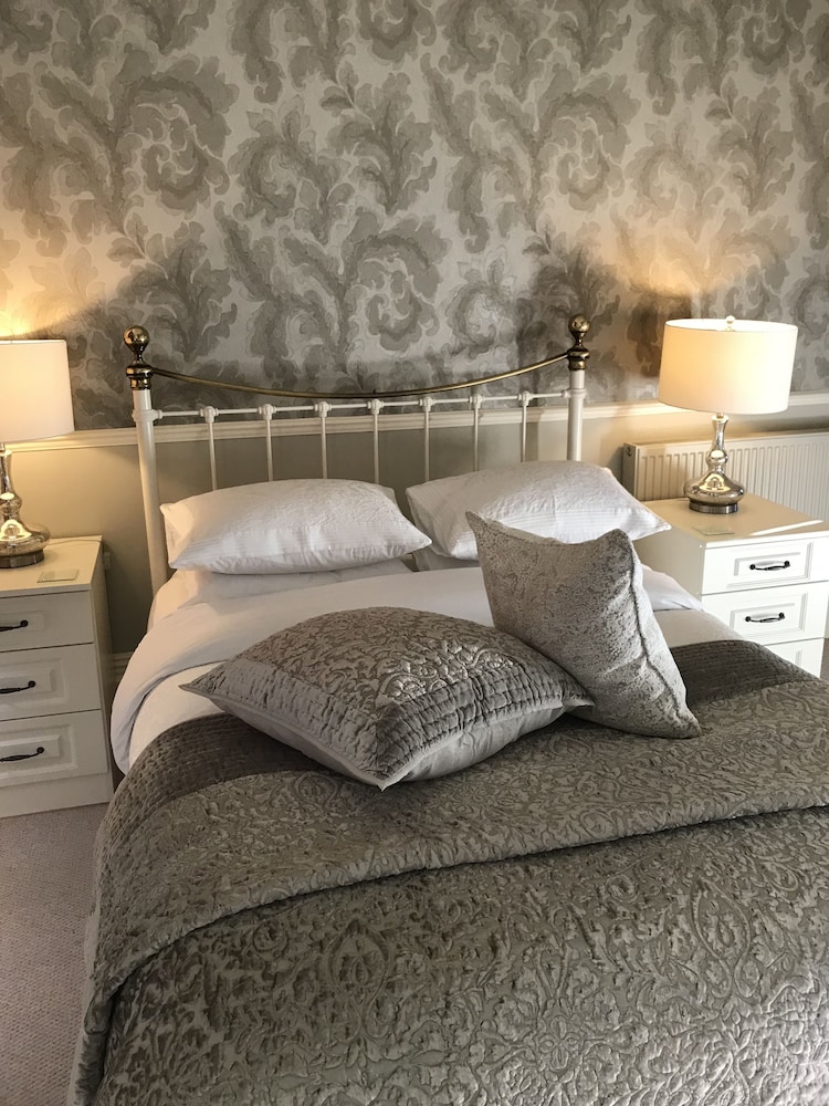 The Dower House Apartments view 5