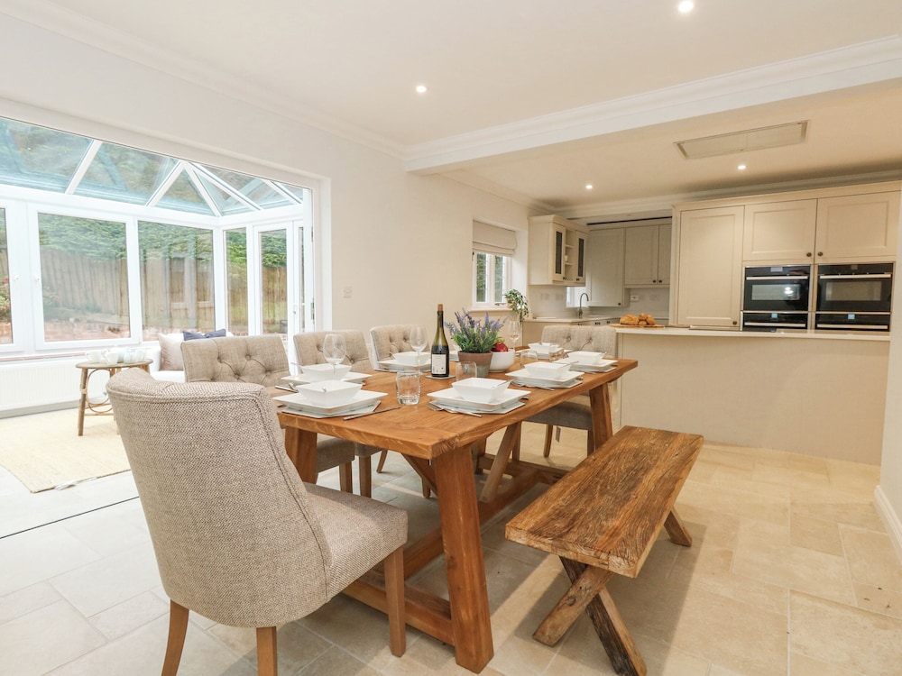 Sunningdale Rise