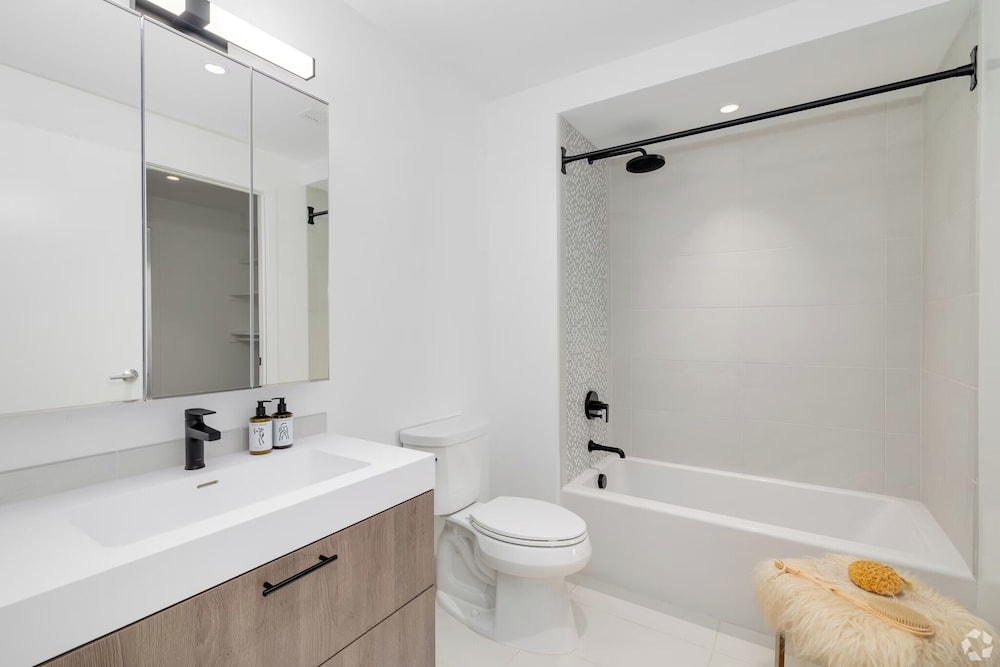 Luxury Apartments by Hyatus at Central Philly