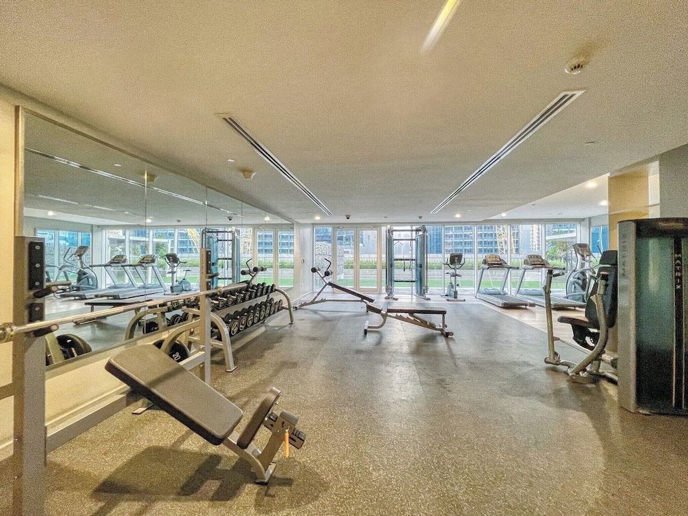 Manzil-1BR w Canal View near Dubai Mall