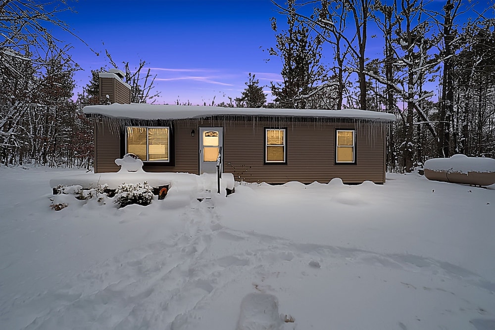 Lewiston Landing: Cozy Lake Access Getaway 3 Bedroom Home