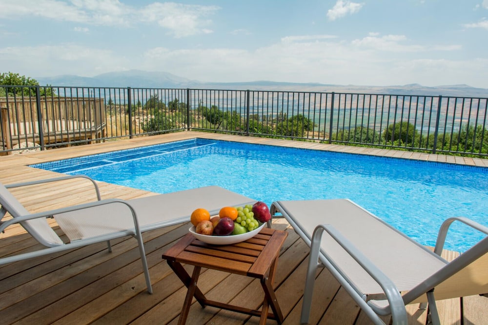 Naftali Estate