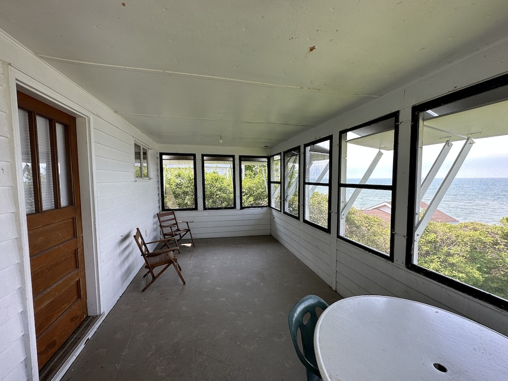 Uncle Toms Cottages - Property Image 2