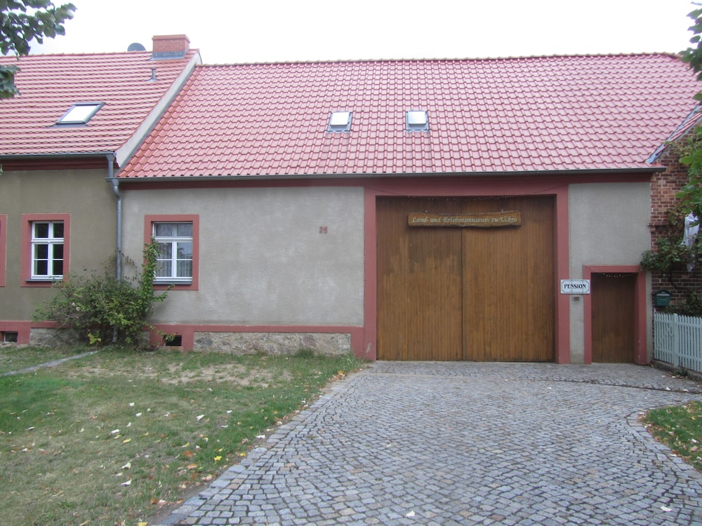 Photo 24