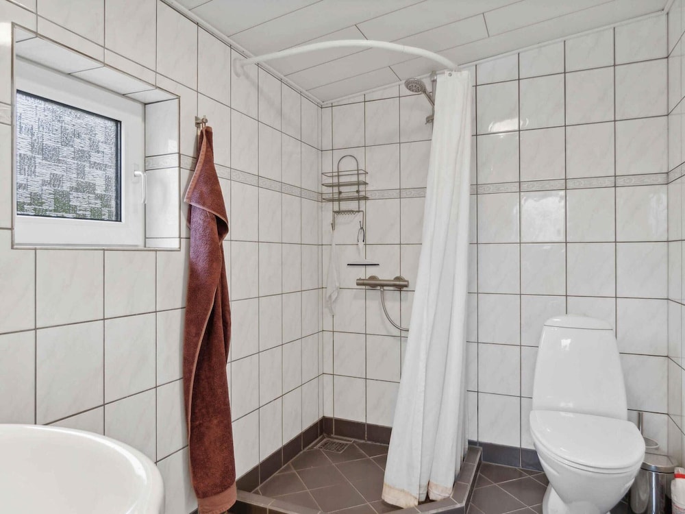 5 Star Holiday Home in Hals