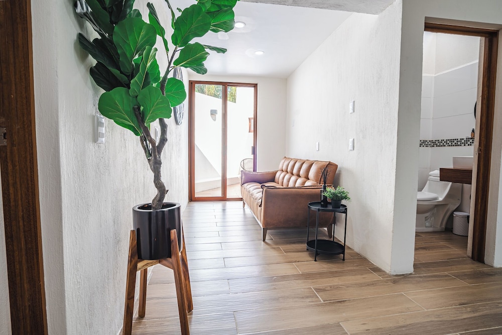 Bungalow Cajititlan 2 bedrooms & hot tub
