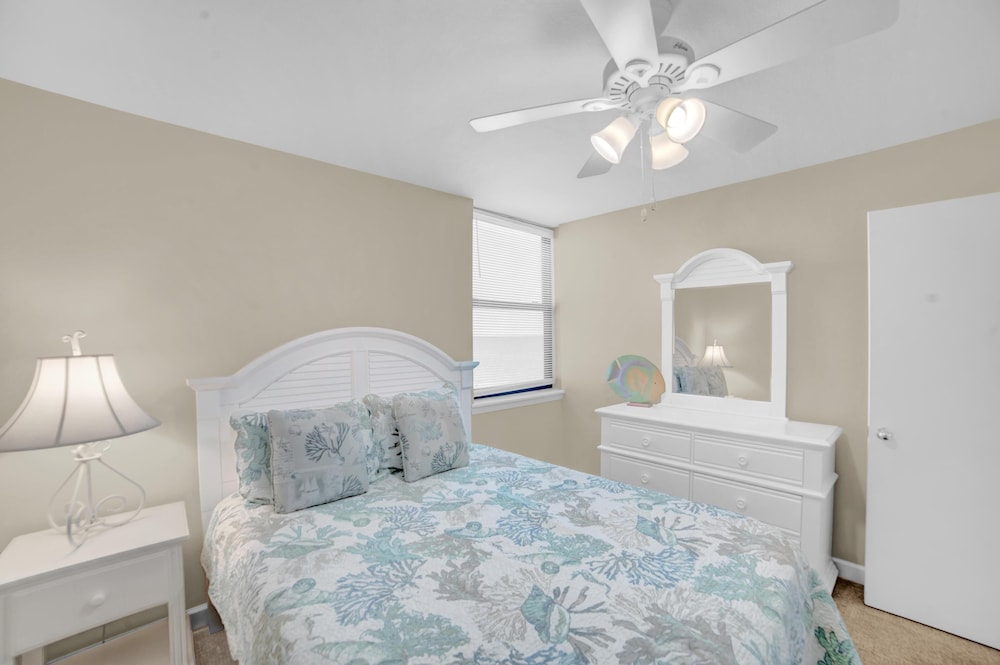 Gulf House 401
