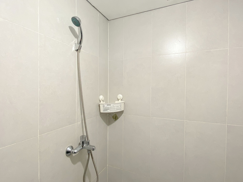 Modern Minimalist Studio Apartment Lrt City Sentul - Royal Sentul Park