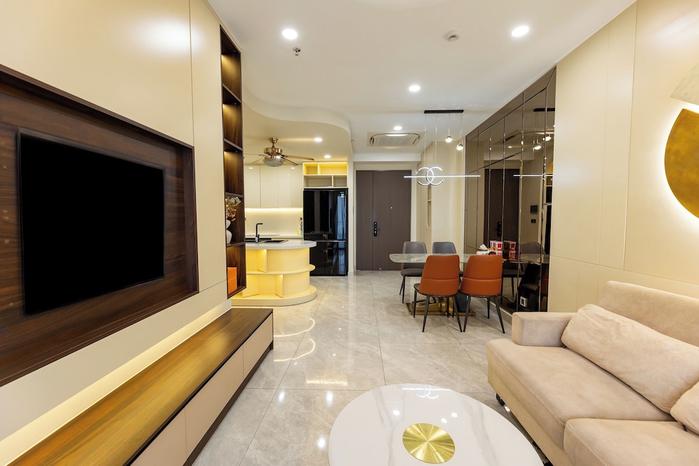 Midtown Premium Apartments