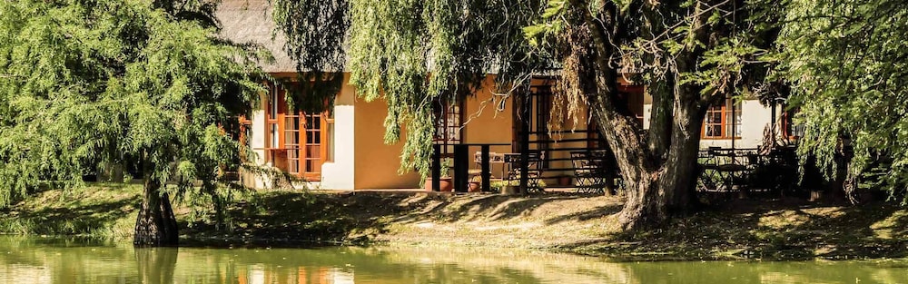 Hotel Kopano Nokeng - Image 1