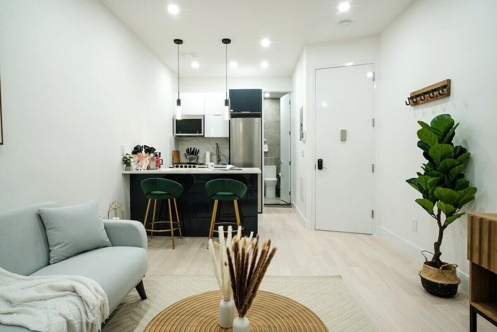 317 UES Apartments