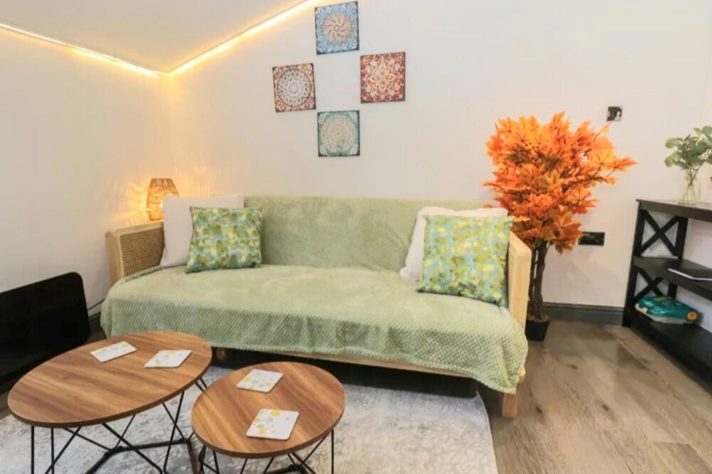 Charming Apartment in Chester City Centre